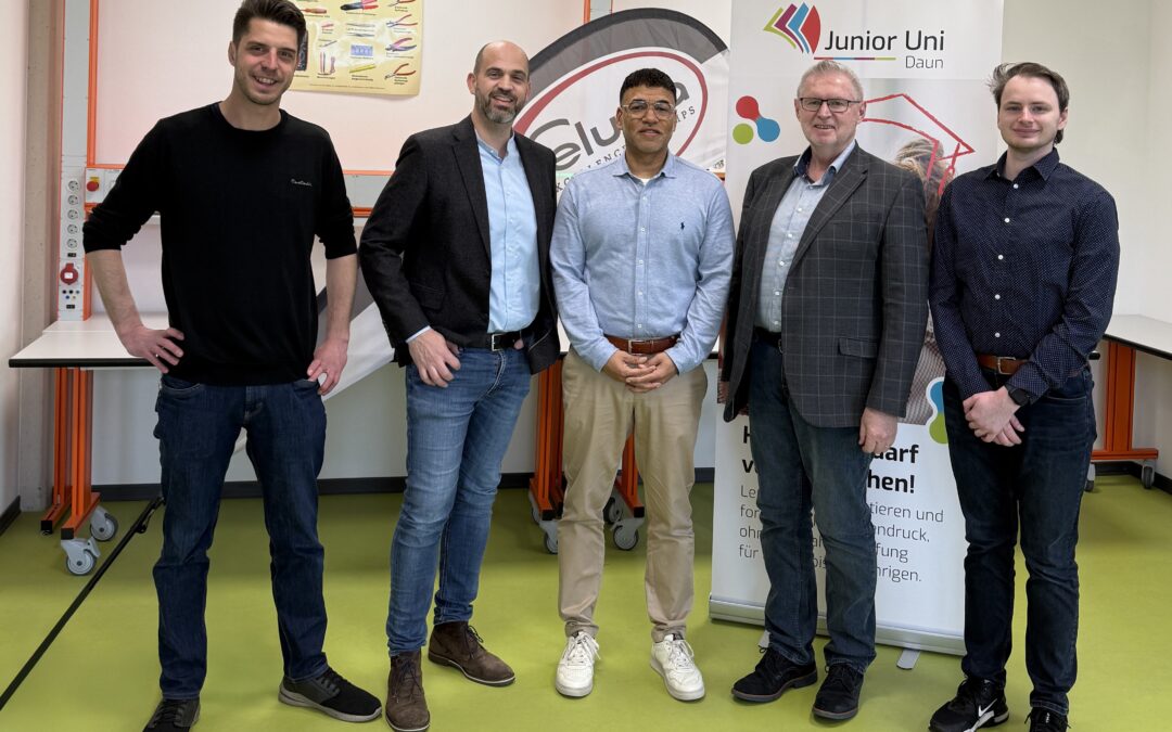 Starke Partnerschaft für angehende Ingenieure und Technikbegeisterte: Junior Uni Daun und FELUWA gehen gemeinsame Wege
